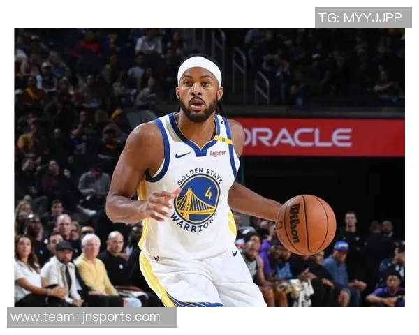 勇士半场狂轰37记三分球刷新历史纪录解说员惊叹球队疯狂出手频率 勇士半场狂轰37记三分球刷新历史纪录解说员惊叹球队疯狂出手频率