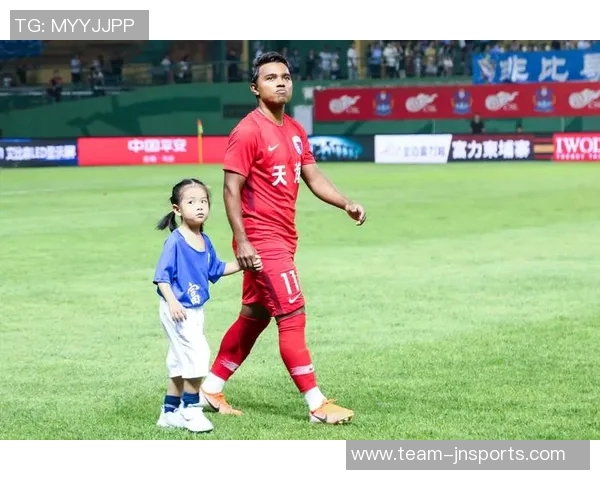 药厂CEO赛后怒闯裁判更衣室大声质问为何判罚引发轩然大波 药厂CEO赛后怒闯裁判更衣室大声质问为何判罚引发轩然大波