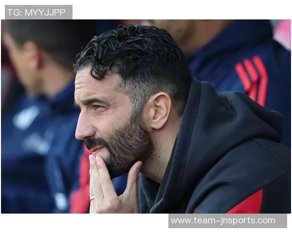 阿莫林难以适应曼联双重要求成为球队新一轮的消耗品 阿莫林难以适应曼联双重要求成为球队新一轮的消耗品